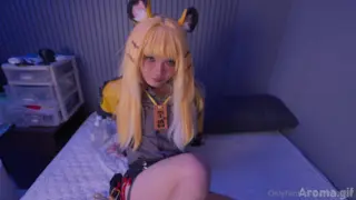Aromagif – Zenless Zone Zero Ju Fufu cosplay part 1