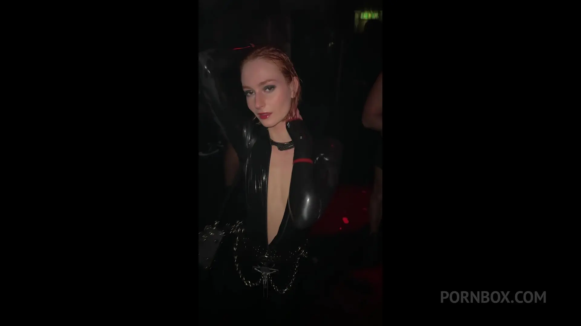 Dolly Dyson – Rave slut in shiny latex takes dick after the club